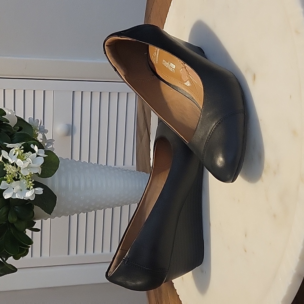 Clarks Wedge Heel 7.5